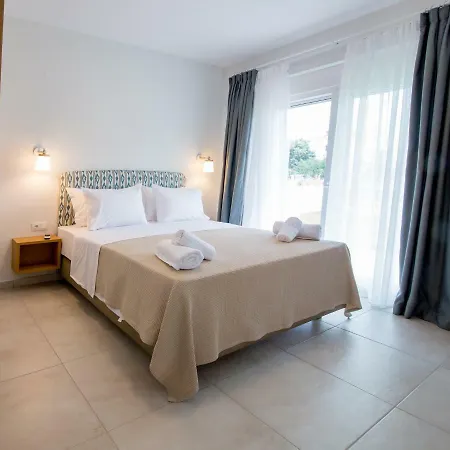 The Papoutsakis Appartement *