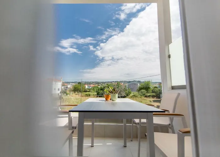 The Papoutsakis Apartamento